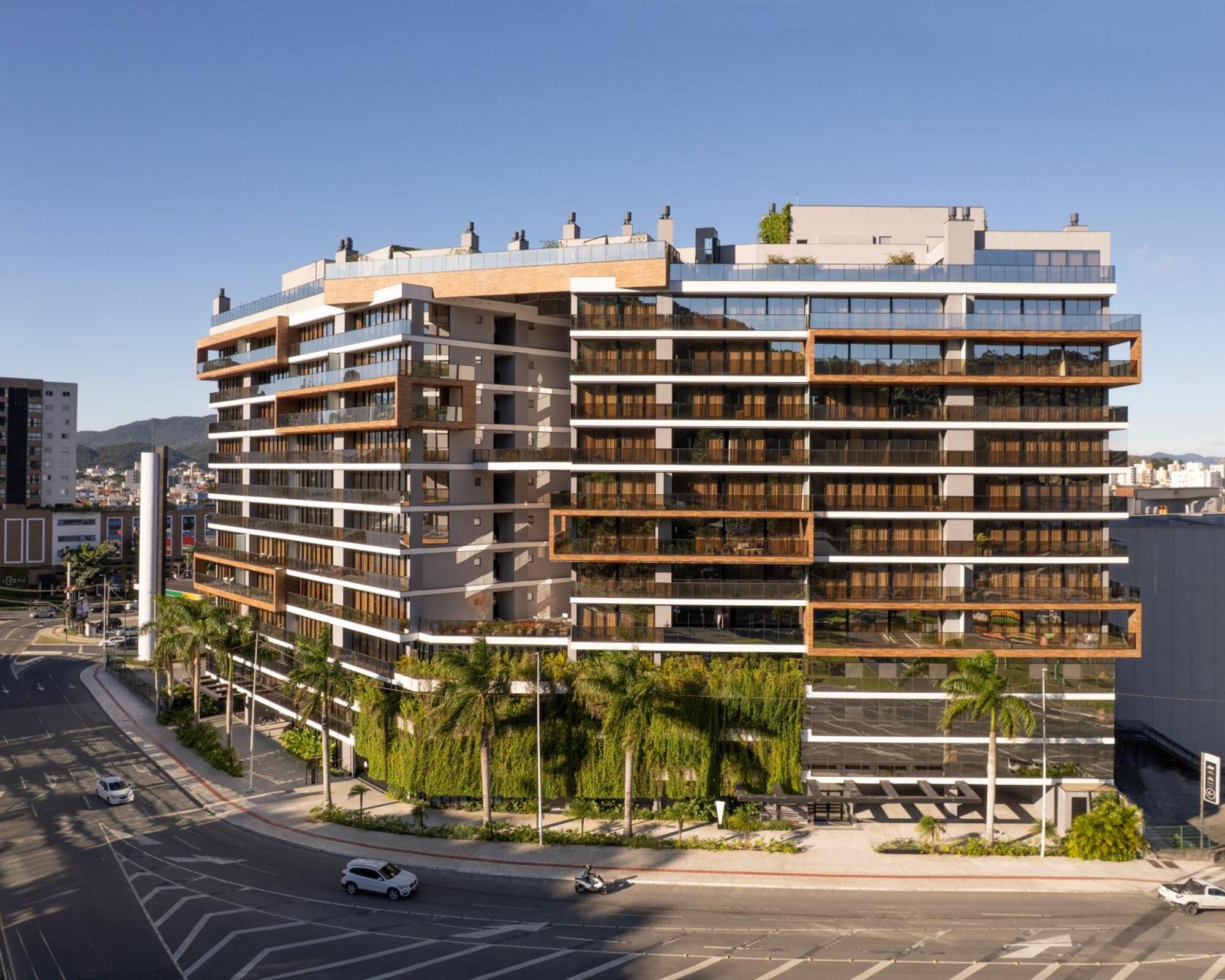 The Spot One - Luxo E Acesso Direto Ao Balneario Shopping Apartment *